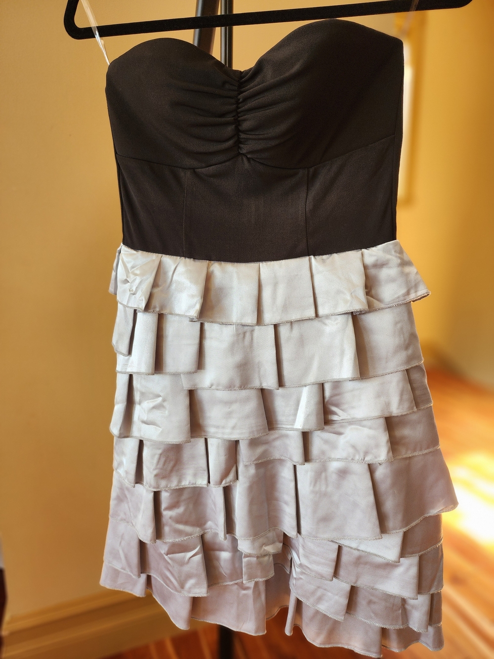 Y2K Style Strapless Ruffle Party Dress – Size 9 (S/M) - Black And Silver